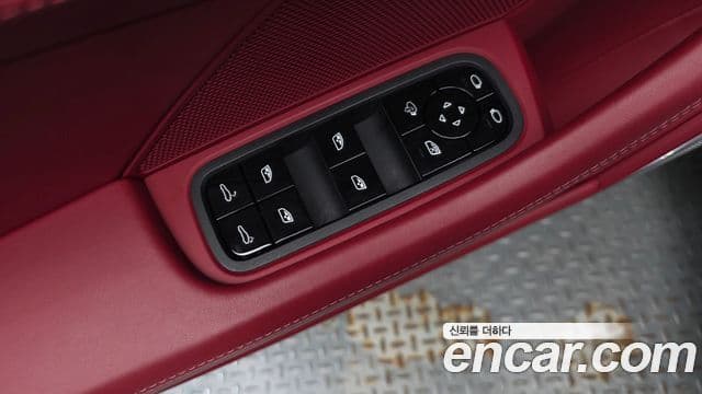 Porsche Panamera 2021 — Şəkil 39/40