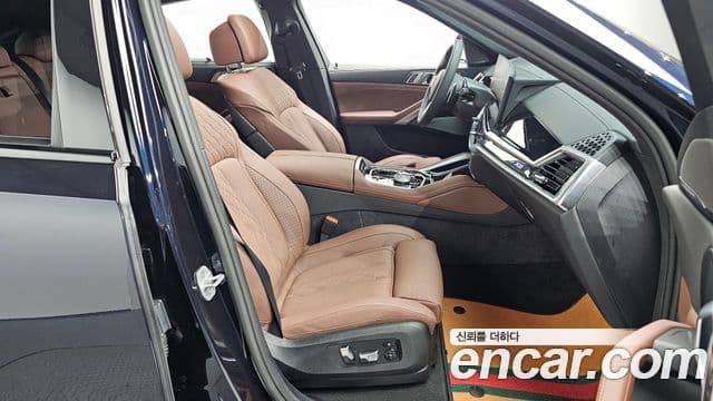 BMW X6 2025 — Photo 36/37