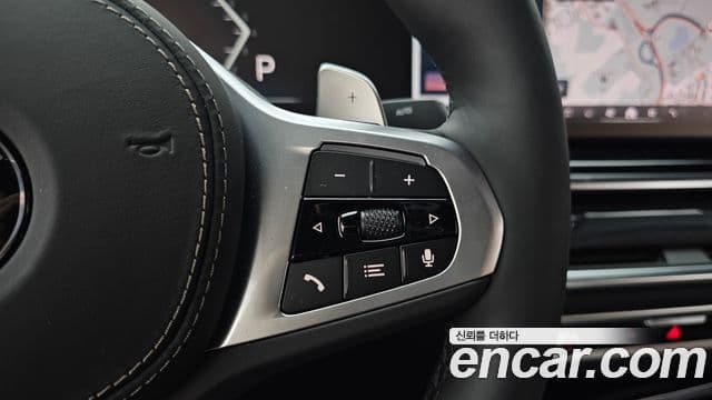 BMW X6 2025 — Photo 23/37