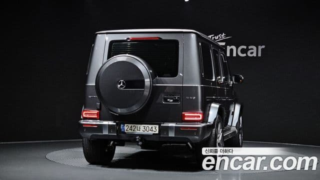 Mercedes-Benz G-Class 2023 — Фото 4/20