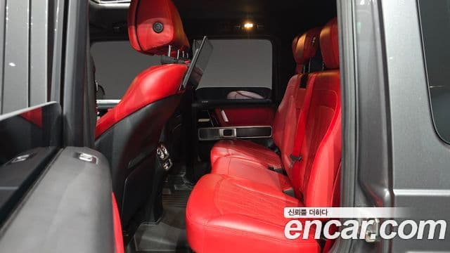 Mercedes-Benz G-Class 2023 — Фото 12/20