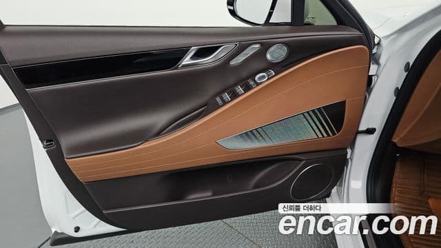 Genesis G80 2024 — Photo 22/31