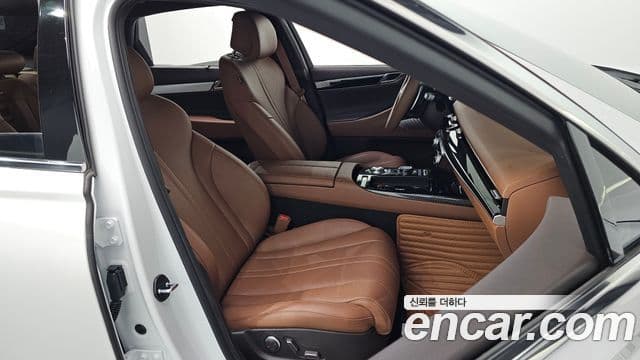 Genesis G80 2024 — Photo 20/31