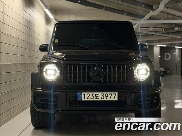 Mercedes-Benz G-Class 2021 — Photo 1/15