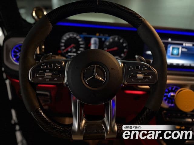 Mercedes-Benz G-Class 2021 — Photo 15/15