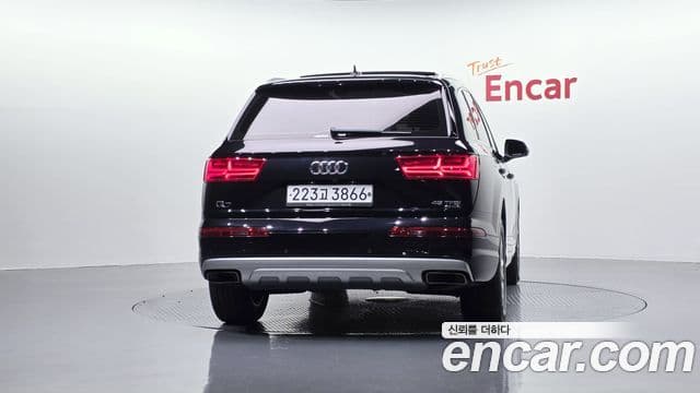 Audi Q7 2019 — Şəkil 4/20