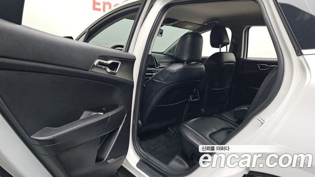 Kia Sportage 2022 — Şəkil 11/20