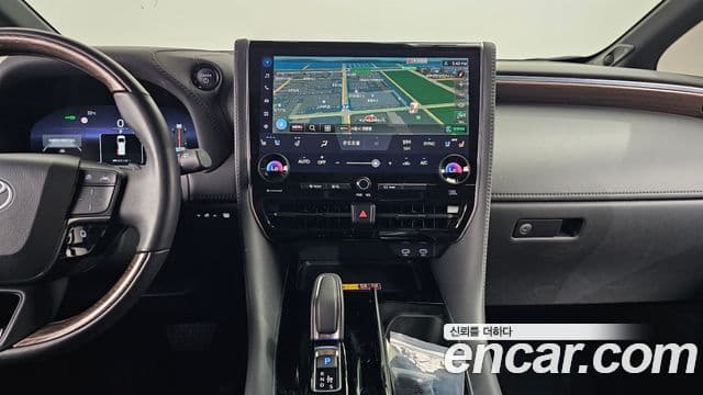 Toyota Alphard 2025 — ფოტო 14/20