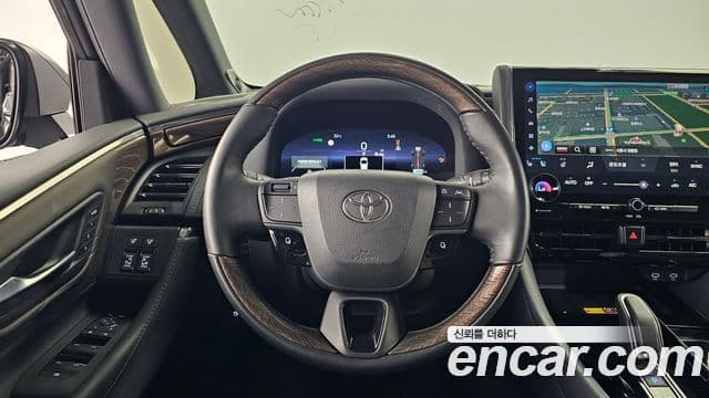 Toyota Alphard 2025 — ფოტო 15/20