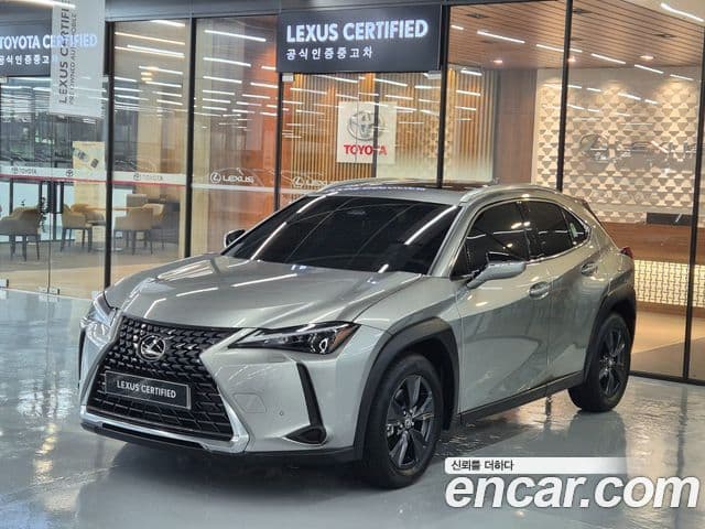 Lexus UX300h 2025 — Şəkil 9/19