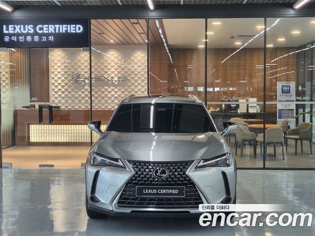 Lexus UX300h 2025 — Şəkil 2/19