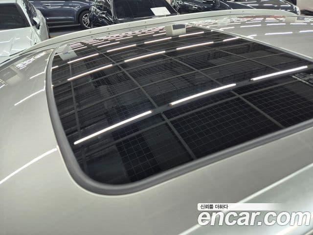 Lexus UX300h 2025 — Şəkil 16/19