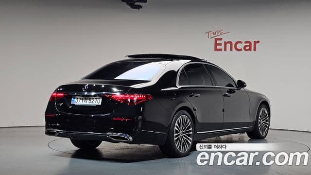 Mercedes-Benz S-Class 2021 — Photo 38/40