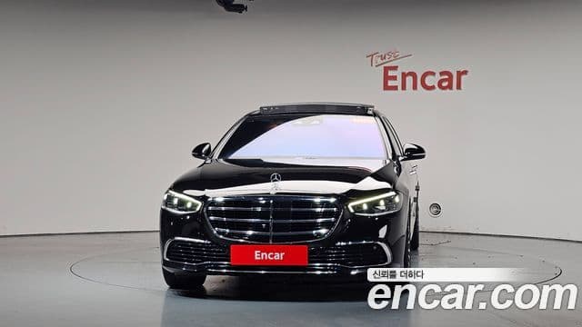 Mercedes-Benz S-Class 2021 — Photo 26/40