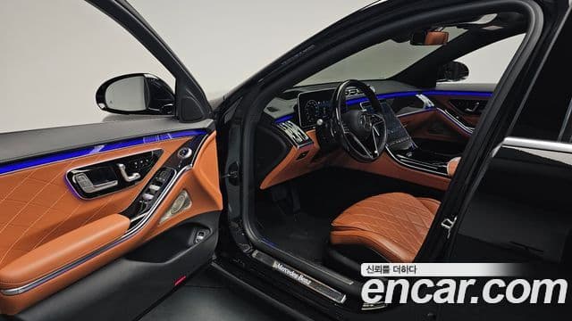 Mercedes-Benz S-Class 2021 — Photo 36/40