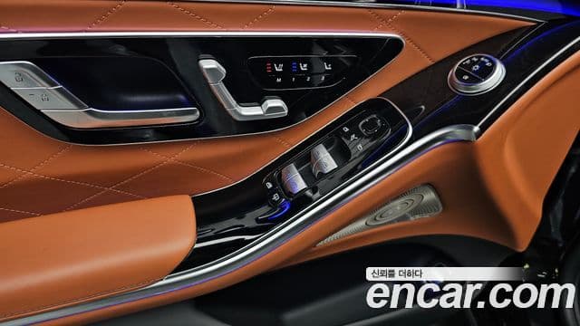 Mercedes-Benz S-Class 2021 — Photo 14/40