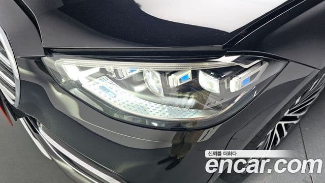 Mercedes-Benz S-Class 2021 — Photo 20/40