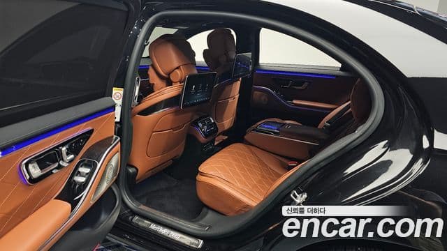 Mercedes-Benz S-Class 2021 — Photo 6/40