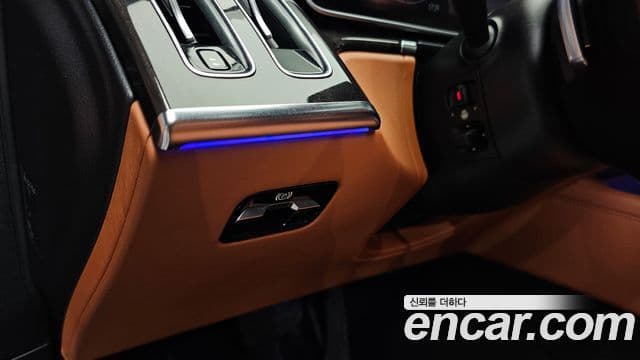 Mercedes-Benz S-Class 2021 — Photo 27/40