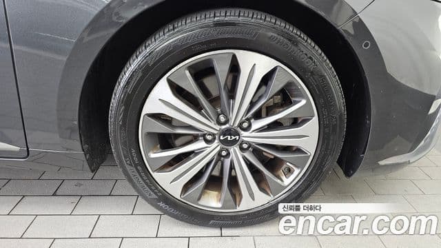 Kia K8 2021 — Şəkil 18/30
