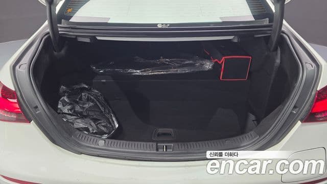 Mercedes-Benz E-Class 2022 — Фото 18/20