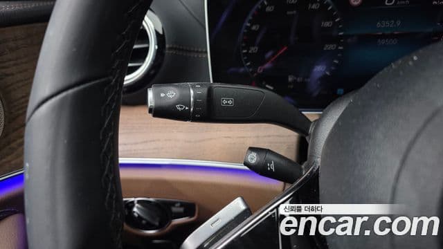 Mercedes-Benz E-Class 2022 — ფოტო 13/34