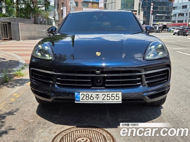 Porsche Cayenne 2021 — ფოტო 19/20