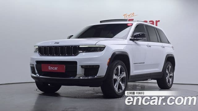 Jeep Grand Cherokee 2023 — Фото 1/20