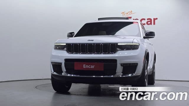 Jeep Grand Cherokee 2023 — Фото 3/20