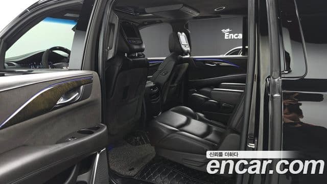 Cadillac Escalade 2019 — Şəkil 11/20