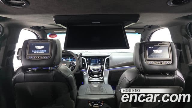Cadillac Escalade 2019 — Şəkil 19/20