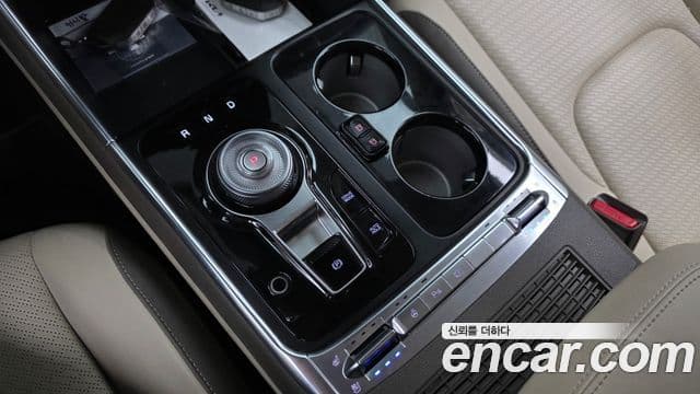Kia Carnival 2024 — ფოტო 9/20