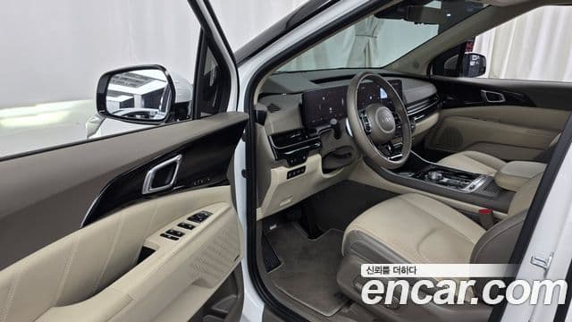 Kia Carnival 2024 — ფოტო 10/20