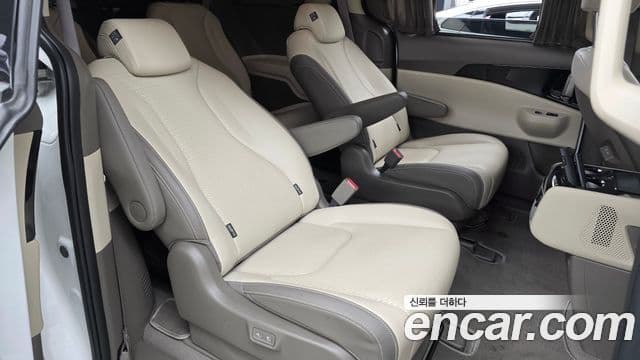 Kia Carnival 2024 — ფოტო 11/20