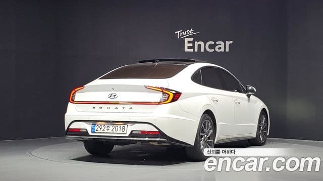 Hyundai Sonata 2019 — ფოტო 1/20
