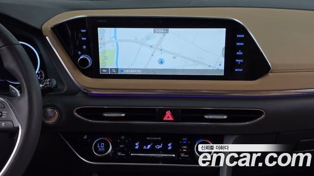 Hyundai Sonata 2019 — ფოტო 11/20