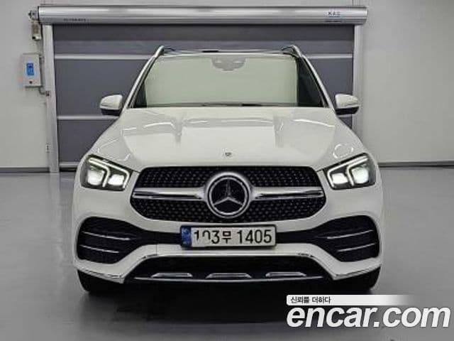 Mercedes-Benz GLE-Class 2021 — ფოტო 7/20