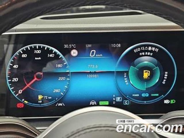 Mercedes-Benz GLE-Class 2021 — ფოტო 19/20