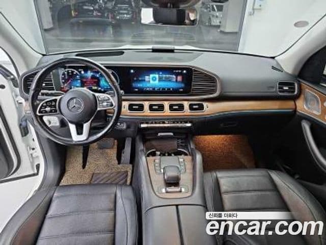 Mercedes-Benz GLE-Class 2021 — ფოტო 20/20