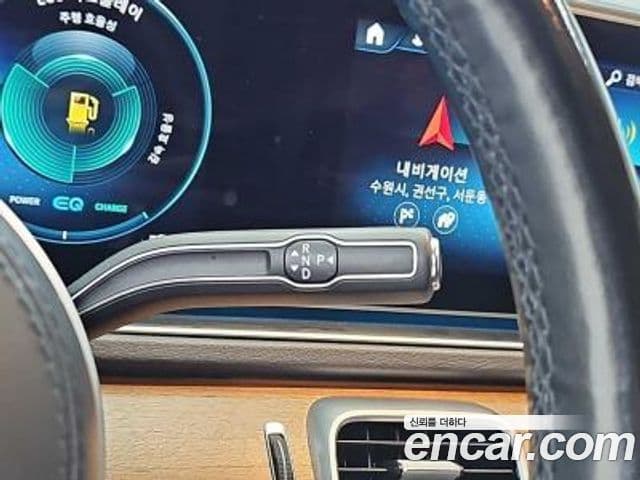 Mercedes-Benz GLE-Class 2021 — ფოტო 18/20