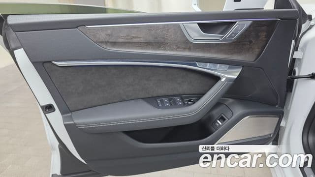 Audi A7 2021 — Photo 20/32