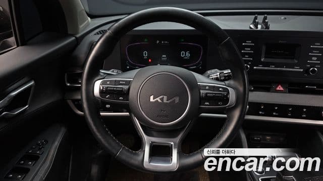 Kia Sportage 2023 — Şəkil 13/20