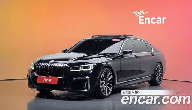 BMW 7 Series 2018 — Фото 1/20