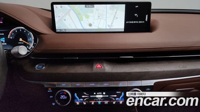 Genesis Electrified G80 2021 — Şəkil 12/20