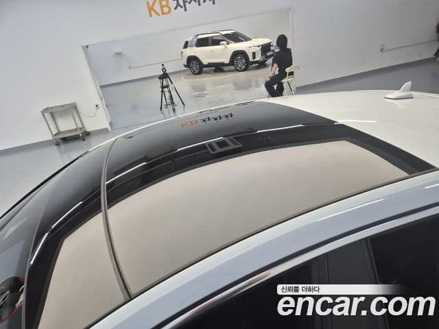 Audi A7 2021 — Şəkil 13/18