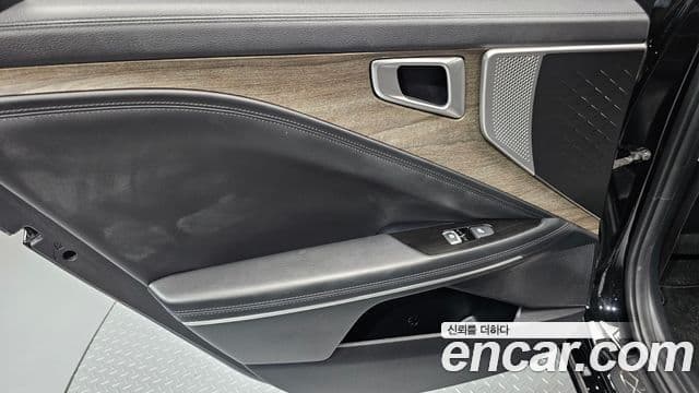 Kia K8 2023 — Photo 7/32