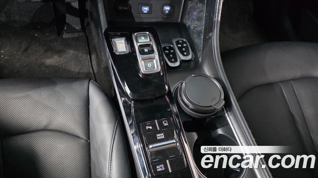 Hyundai Sonata 2023 — ფოტო 9/20