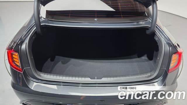 Hyundai Sonata 2023 — ფოტო 20/20