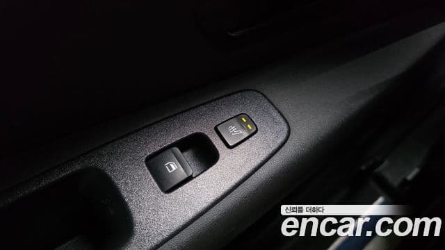 Hyundai The New Avante Hybrid 2021 — ფოტო 4/30