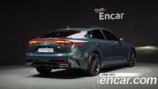 Kia Stinger 2022 — Şəkil 2/20